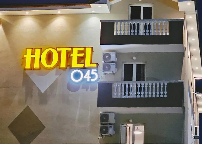 Hotel 045