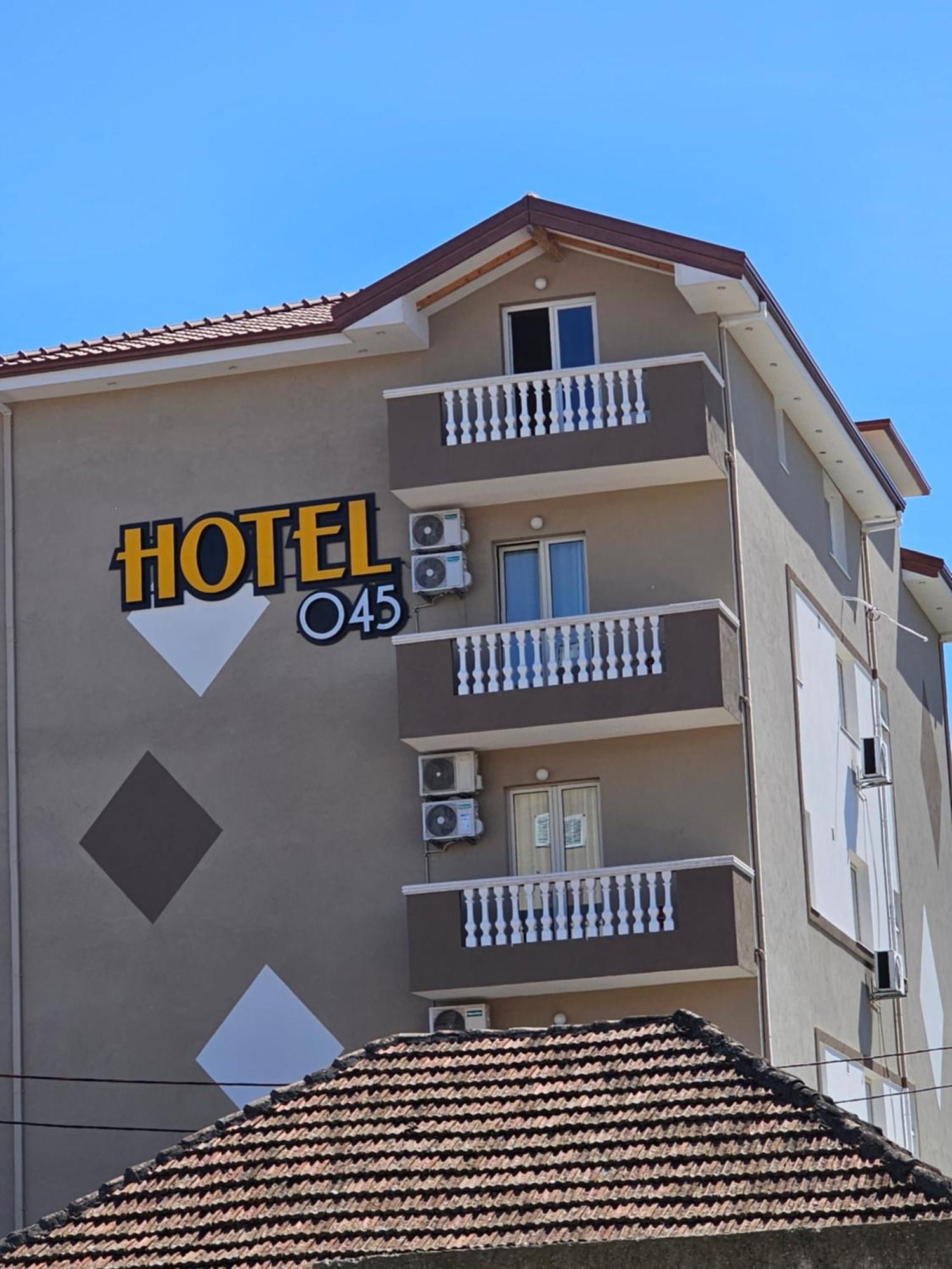 045 Hotel